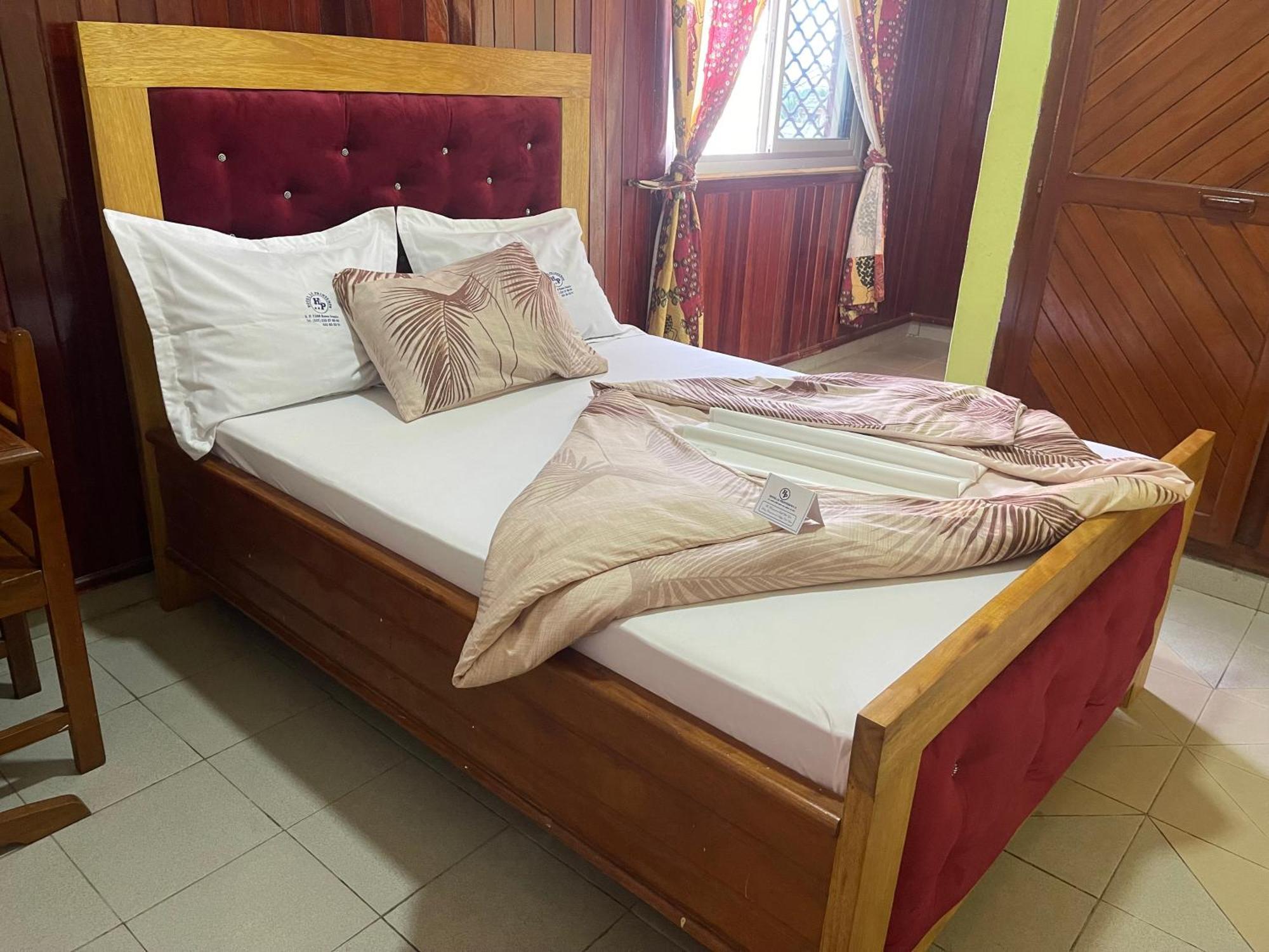 Hotel Le Printemps Douala Extérieur photo